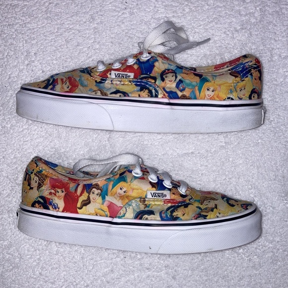 Vans X Disney Princess Multi Princess womens Size 5 All Over Print Shoes Sneaker - Picture 3 of 9